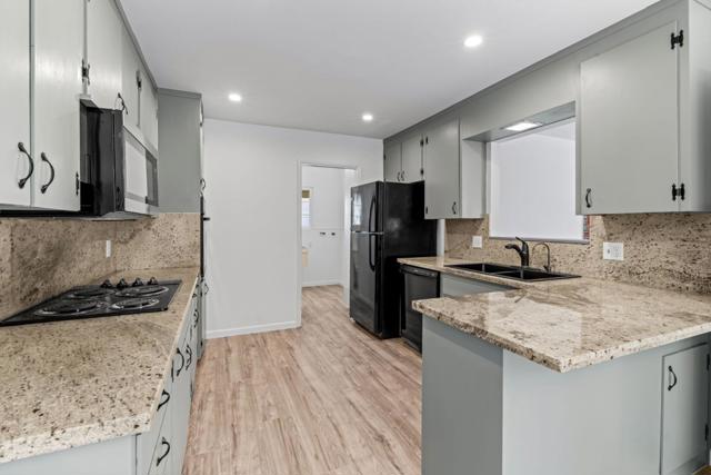 45 Crescent Drive, Watsonville CA: https://media.crmls.org/mediaz/a8d2ee83-f1e3-4a92-9ba3-4c73257a43b7.jpg