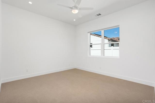 1212 Stonemark Place, Vista CA: https://media.crmls.org/mediaz/a8d304a6-26c3-4ce3-9c39-4cc38e25e6e3.jpg