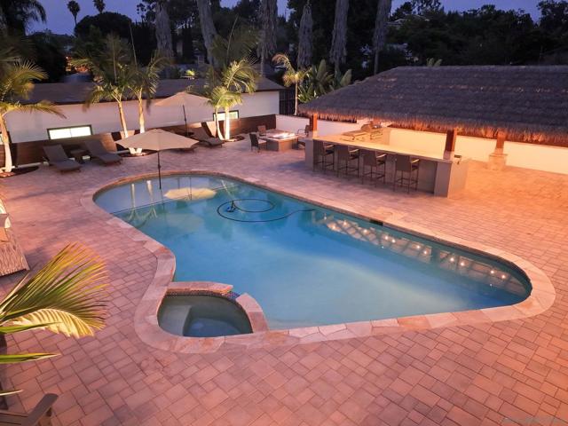 704 Matagual Dr, Vista CA: https://media.crmls.org/mediaz/a8d38516-dbbc-42e0-97e5-23755e3919fc.jpg