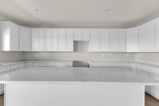 Image 12 of 49 For 65361 Avenida Dorado