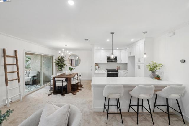 4033 Terra Granada Dr, Walnut Creek CA: https://media.crmls.org/mediaz/a8d4612a-0c2c-4d11-9a54-671f028a8f09.jpg