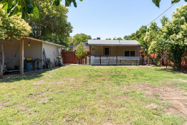 1005 W 8th Street, Merced CA: https://media.crmls.org/mediaz/a8d51ce0-80ff-41a8-ac16-afa1df14179d.jpg