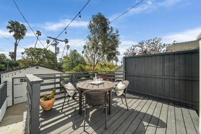 1400 Angelus Avenue, Los Angeles CA: https://media.crmls.org/mediaz/a8d551dc-711a-4902-8674-8dabc1b7e131.jpg