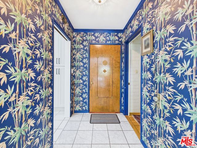 7449 Kentwood Avenue, Los Angeles CA: https://media.crmls.org/mediaz/a8d55cde-b259-4b1a-b102-3377042b82bf.jpg