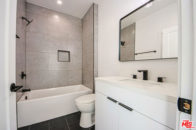 5709 Auckland Avenue, North Hollywood CA: https://media.crmls.org/mediaz/a8d5c228-6dd7-47da-9bc1-661b5c48ce5c.jpg