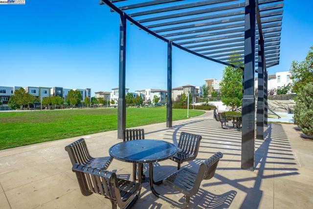 3077 Valley Of Hearts Del Pl, San Jose CA: https://media.crmls.org/mediaz/a8d653a4-f3e5-4273-95e4-5238fa8b32fb.jpg
