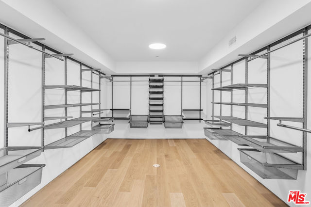 1448 STRADELLA Road, Los Angeles CA: https://media.crmls.org/mediaz/a8d6dc4b-b3eb-43cc-97b1-4c371f8821a5.jpg