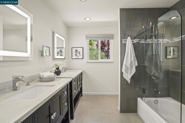 219 Nottingham Pl, Danville CA: https://media.crmls.org/mediaz/a8d7bdb8-b01c-4113-8cd1-d96b3c20b690.jpg