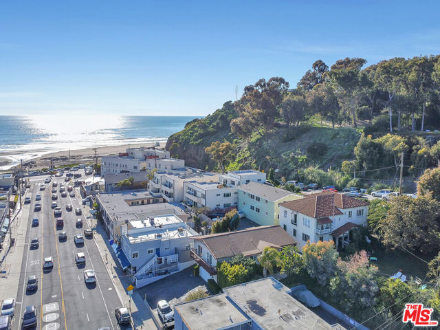Drew Fenton | 153 W Channel Road Santa Monica CA | MLS: 7020030