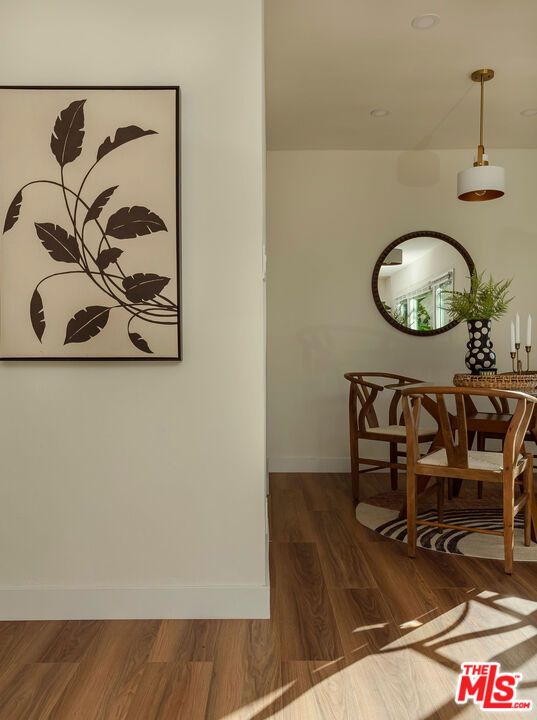 2046 S Burnside Avenue, Los Angeles CA: https://media.crmls.org/mediaz/a8d9186e-0909-4b92-80e2-a17cf2fe09d9.jpg