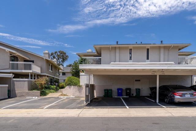 7952 Playmor Ter, San Diego, California 92122, 3 Bedrooms Bedrooms, ,2 BathroomsBathrooms,Townhouse,For Sale,Playmor Ter,250020517SD