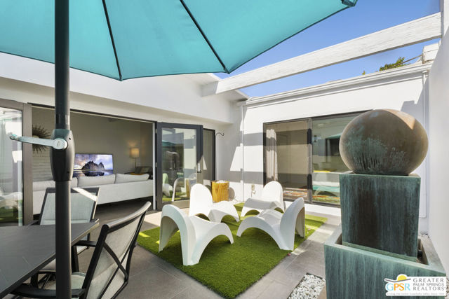 2084 S Lagarto Way, Palm Springs CA: https://media.crmls.org/mediaz/a8d986f4-eaf7-4756-81f4-5ac56c12fd46.jpg