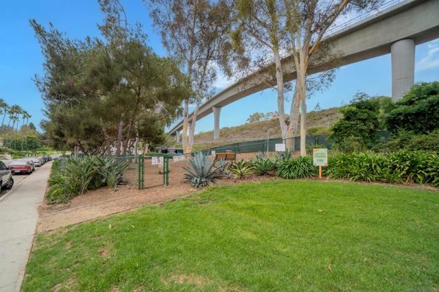 7405 Charmant Dr, San Diego CA: https://media.crmls.org/mediaz/a8da91eb-1ab9-470a-a8f1-0530dcbd019e.jpg