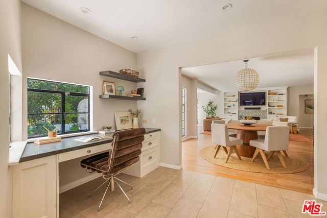 11349 Canton Drive, Studio City CA: https://media.crmls.org/mediaz/a8daa3a4-15ac-4fcc-9721-67cab89d9369.jpg
