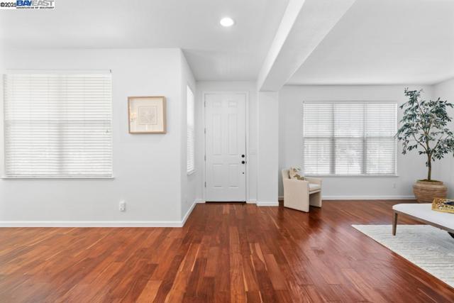 1525 Whispering Oaks Way, Pleasanton CA: https://media.crmls.org/mediaz/a8db7a00-10a3-49a4-9011-20d5c14f44c8.jpg