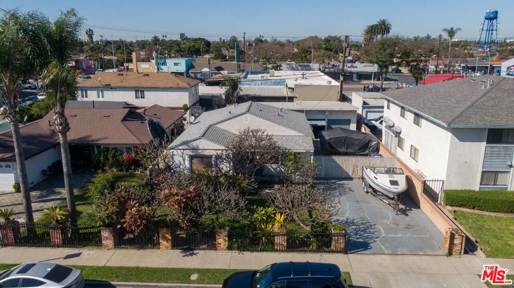 11579 Virginia Avenue