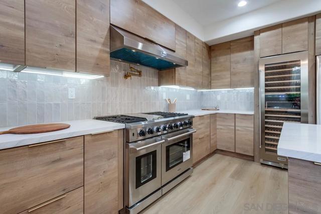 2482 San Clemente Ave, Vista CA: https://media.crmls.org/mediaz/a8de5bc5-2b69-4778-b169-5d5d173ca469.jpg