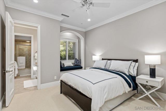 13391 OLD WINEMASTER COURT, Poway CA: https://media.crmls.org/mediaz/a8dea11b-322e-4f4d-94a4-92cc55bf5192.jpg