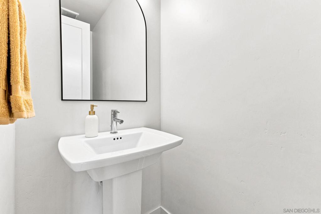 1055 32nd St. - photo 14