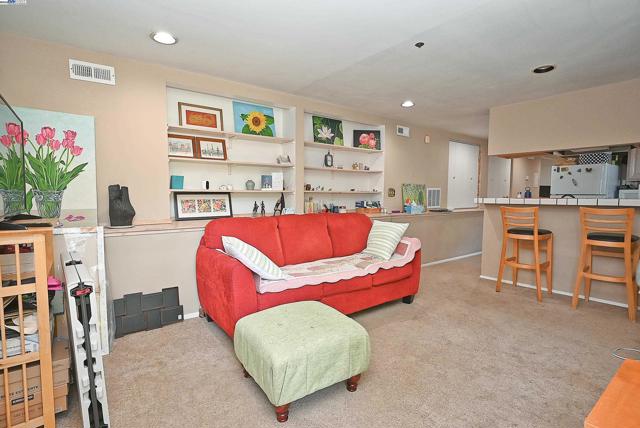 38 Saint Stephens Dr., Orinda CA: https://media.crmls.org/mediaz/a8dfebab-c9c6-45d9-ac23-363500ca02d3.jpg