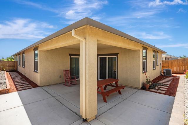 2143 Lavender Place, Rio Vista CA: https://media.crmls.org/mediaz/a8e049b4-1c16-4612-bc79-67a917d54bad.jpg