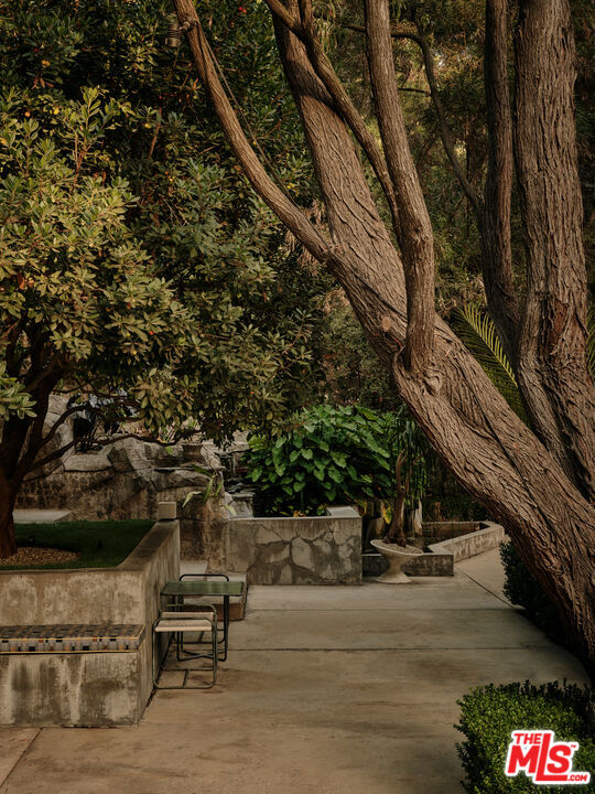 4 Bed Home for Sale in Los Angeles, California