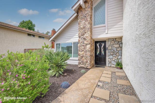 13791 Via Tres Vista, San Diego CA: https://media.crmls.org/mediaz/a8e0f386-341c-4f67-8353-e49fc7712ffd.jpg