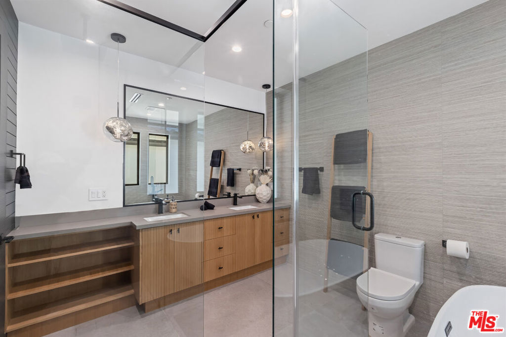 MLS #25620773 image #27