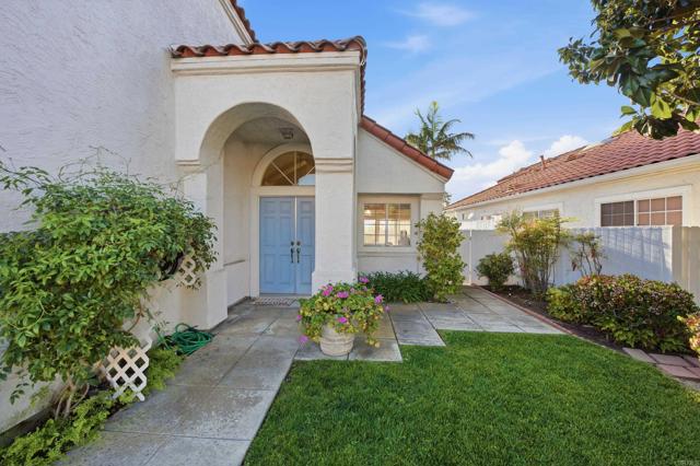 Detail Gallery Image 6 of 36 For 1465 Genoa Dr, Vista,  CA 92081 - 4 Beds | 2/1 Baths