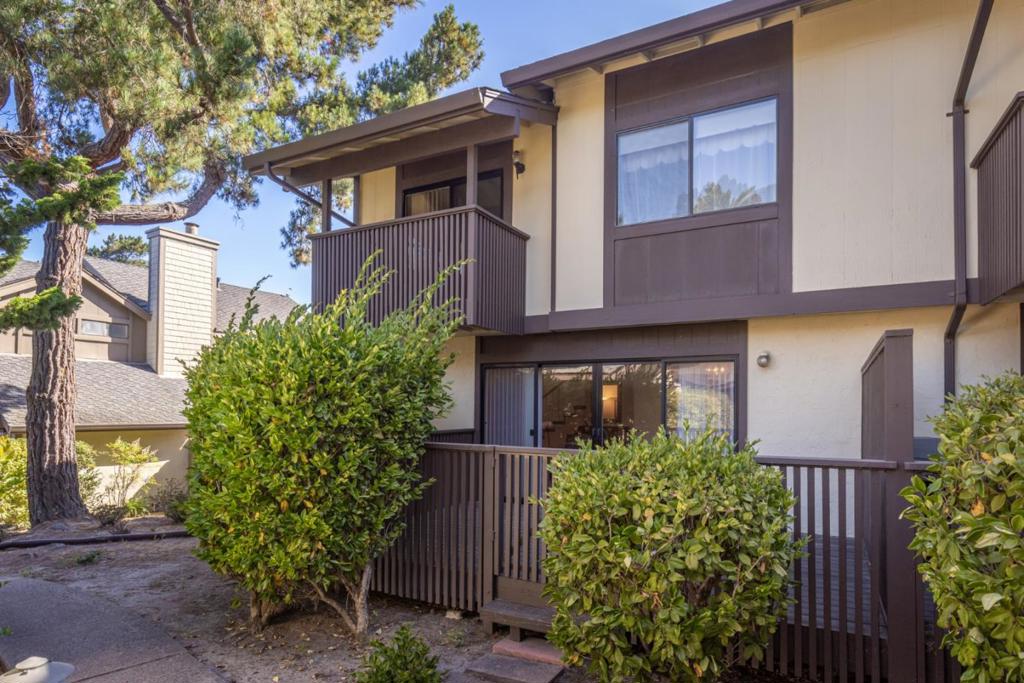 1360 Josselyn Canyon Road #40
