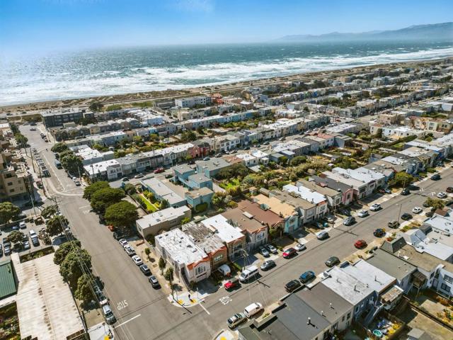 2687 45th Avenue, San Francisco CA: https://media.crmls.org/mediaz/a8e19adb-6a61-41a1-a619-3fd89094e560.jpg