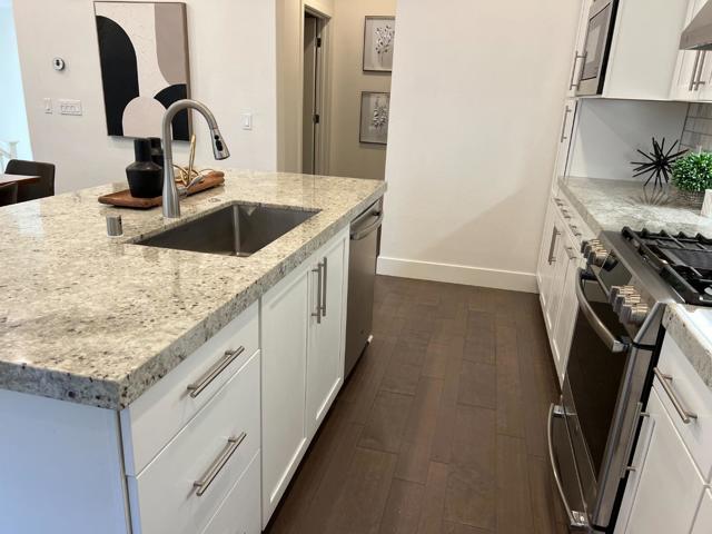 3839 Development Terrace, Fremont CA: https://media.crmls.org/mediaz/a8e35003-978e-40dd-adb2-3fb39cbd1fc1.jpg