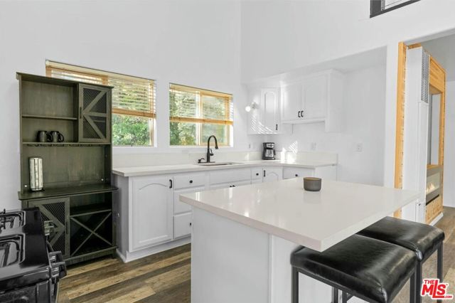 993 Cameron Drive, Big Bear CA: https://media.crmls.org/mediaz/a8e3bedb-7469-43ca-baea-c9deda3a7cf0.jpg