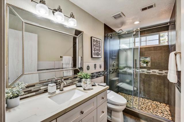 4241 Sora Terrace, Fremont CA: https://media.crmls.org/mediaz/a8e3eee0-16fc-41b8-80f9-9646a4383352.jpg