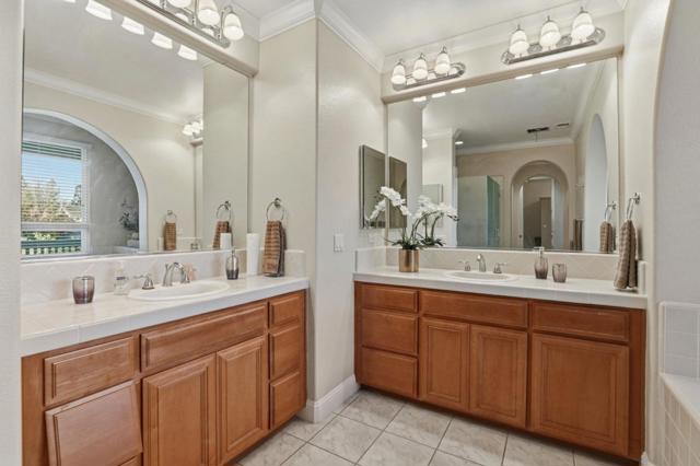 480 Winter Creek Way, Morgan Hill CA: https://media.crmls.org/mediaz/a8e45228-320e-44c6-bf8e-5774a9575cd7.jpg