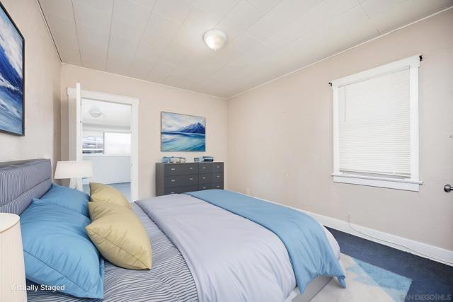 4276 35Th St, San Diego CA: https://media.crmls.org/mediaz/a8e48ad0-a40e-43af-97df-2a0518450ca9.jpg