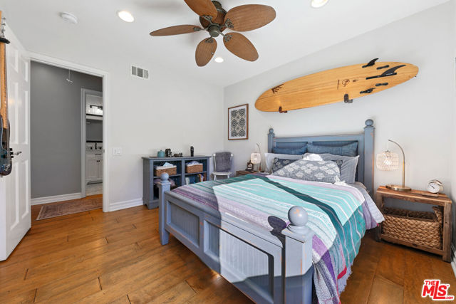 30603 El Sueno Drive, Malibu CA: https://media.crmls.org/mediaz/a8e5fc80-0460-44a6-99fe-1bb18a68a76c.jpg