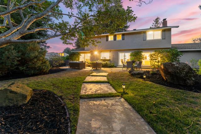 801 Allardice Way, Stanford CA: https://media.crmls.org/mediaz/a8e6801e-8825-432c-a3ca-757dc7a1f5b9.jpg