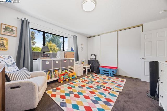21000 Ocean View Dr, Hayward CA: https://media.crmls.org/mediaz/a8e74f6f-94db-4ad8-814b-9f39471efedc.jpg
