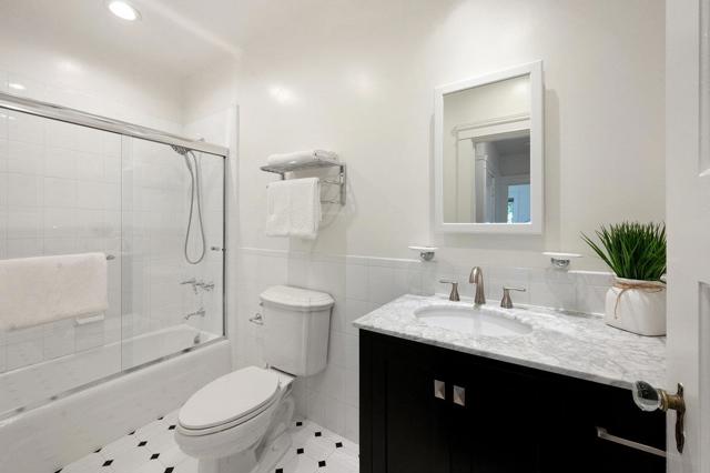 1308 Montero Avenue, Burlingame CA: https://media.crmls.org/mediaz/a8e998b2-34cf-4325-ab70-b436e574f3c3.jpg