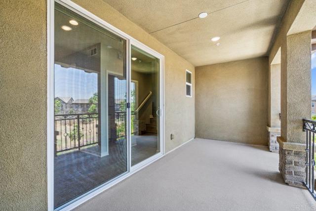 Detail Gallery Image 18 of 40 For 13480 Lopelia Meadows Pl #104,  San Diego,  CA 92130 - 2 Beds | 2/1 Baths