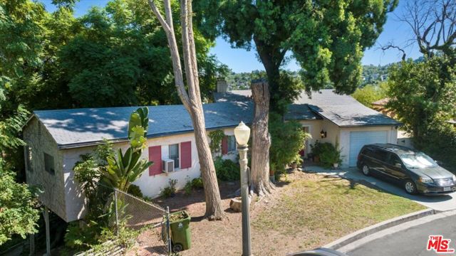 Image 3 for 3936 Roderick Rd, Los Angeles, CA 90065
