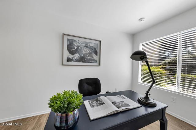 224 Oakleaf Drive, Thousand Oaks CA: https://media.crmls.org/mediaz/a8eb4ac2-c617-4879-93d8-3fd889732b3c.jpg