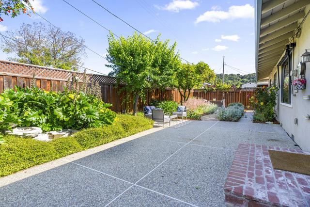 6110 Larios Way, San Jose CA: https://media.crmls.org/mediaz/a8eb6e24-aa7a-4ae9-82b8-de1b08303cc1.jpg
