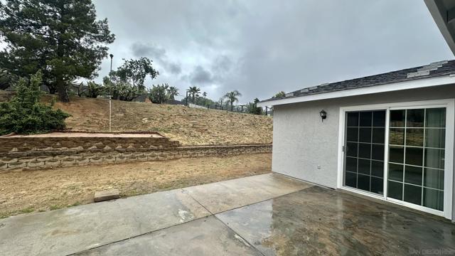 16142 Dartolo Rd., Ramona CA: https://media.crmls.org/mediaz/a8eb7f66-e980-41bc-8d1c-66cbe0162cc1.jpg
