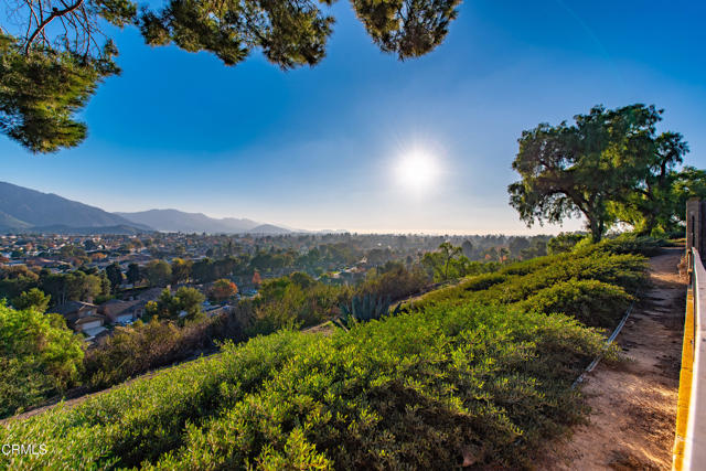 Detail Gallery Image 30 of 42 For 5174 Laurel Park Dr, Camarillo,  CA 93012 - 3 Beds | 2 Baths