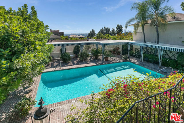 1219 SUNSET PLAZA Drive, West Hollywood CA: https://media.crmls.org/mediaz/a8ec944f-78f1-4030-9a46-29b6abd76c8c.jpg