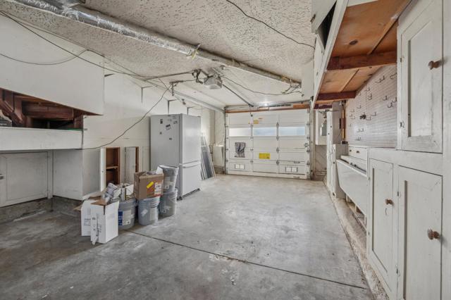 164 Wilshire Avenue, Daly City CA: https://media.crmls.org/mediaz/a8eca17e-4e59-4787-8d56-f03415cdd89b.jpg