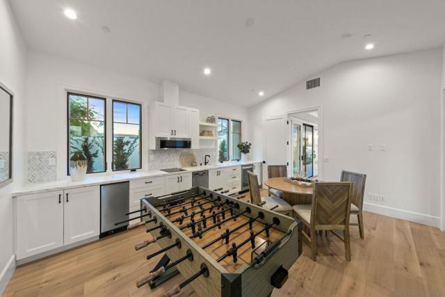 910 Balboa, Coronado CA: https://media.crmls.org/mediaz/a8eda8ea-3037-473d-a4f9-468d0603694d.jpg