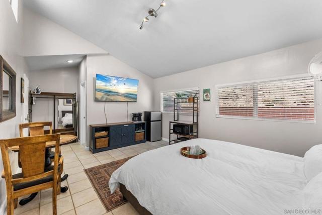 Detail Gallery Image 7 of 10 For 1233 Titan Ct, Escondido,  CA 92026 - 1 Beds | 1 Baths